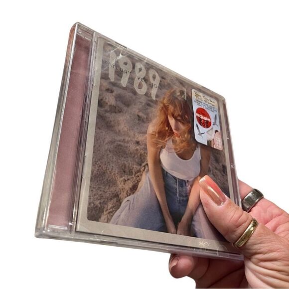 Taylor Swift 1989 (Taylor's Version) Rose Garden Pink Deluxe Target Exclusive CD - Picture 5 of 5